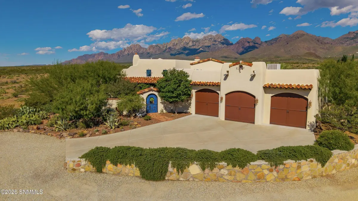 5002 Heno Mine RD, Las Cruces, NM 88011