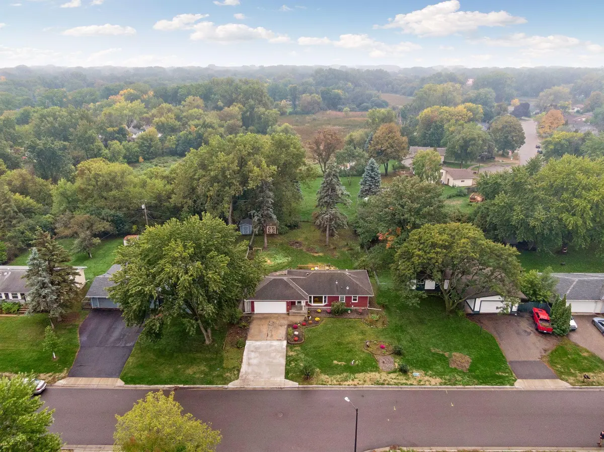 2501 80th AVE N, Brooklyn Park, MN 55444