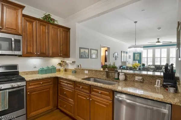 6102 Veterans Dr #102, Rockaway Twp., NJ 07885
