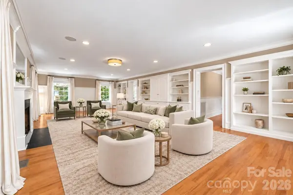 1620 Biltmore DR, Charlotte, NC 28207