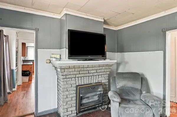 194 Logan AVE, Asheville, NC 28806