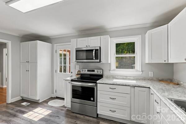 2010 Pine Top DR, Gastonia, NC 28054
