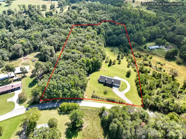 131 Moriah School RD, Casar, NC 28020