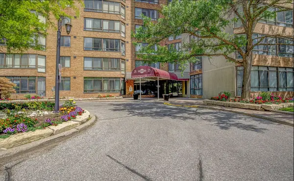 25 Bamburgh CIR #1133, Toronto E05, ON M1W 3W2