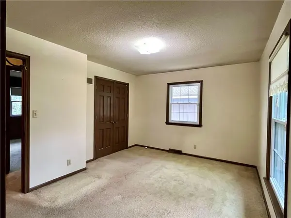 14908 E 33rd ST #S, Independence, MO 64055