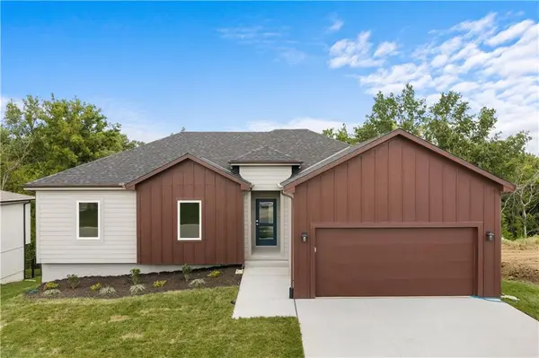612 SE 21st ST, Oak Grove, MO 64075