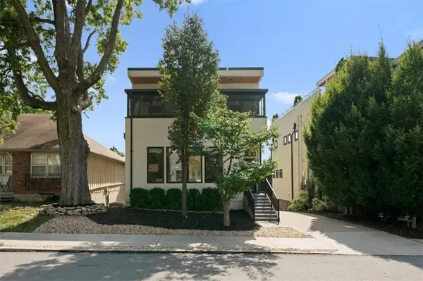 4727 Mercier ST, Kansas City, MO 64112