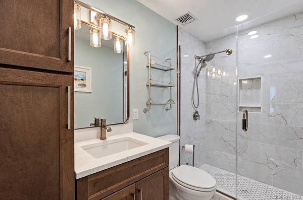 409 A Dune RD, Westhampton Beach, NY 11978