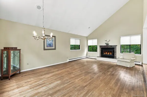 92 Mitchell RD, Somers, NY 10589