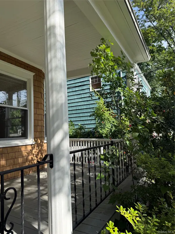 82 Quinby AVE, White Plains, NY 10606
