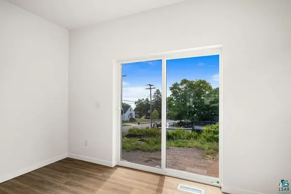4 W 11th St, Duluth, MN 55806