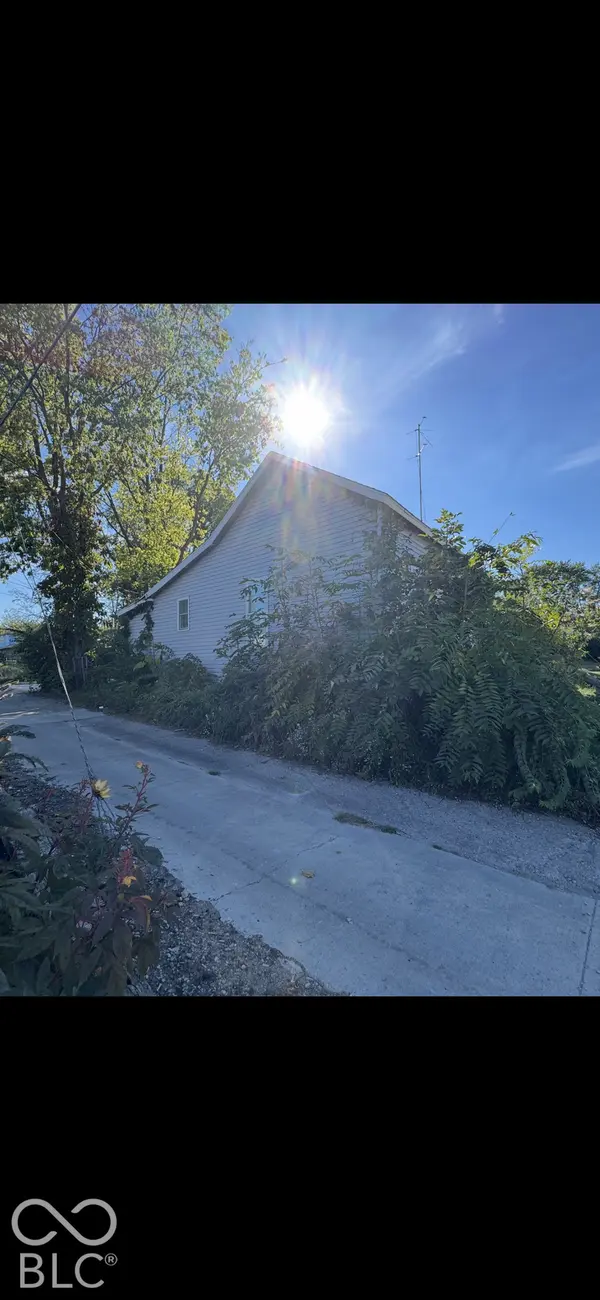 411 E 5th ST, Muncie, IN 47302