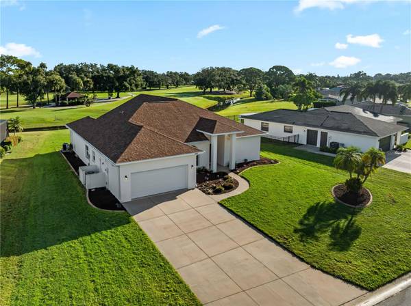 5121 PALM AIRE DR, Sarasota, FL 34243