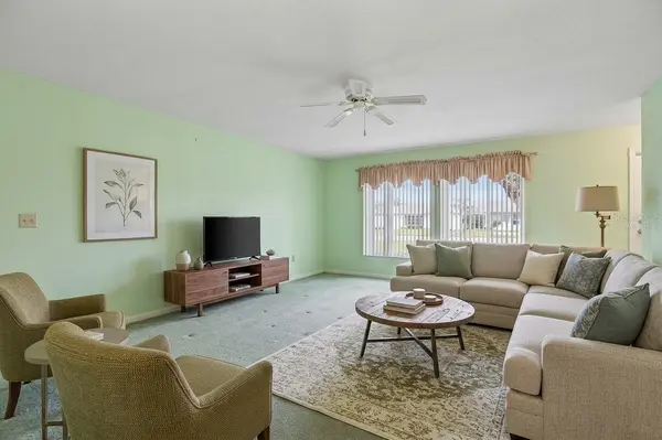 1722 W DEL WEBB BLVD, Sun City Center, FL 33573