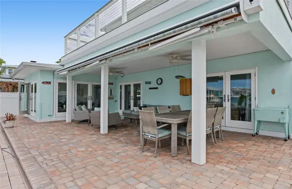 544 LILLIAN DR, Madeira Beach, FL 33708