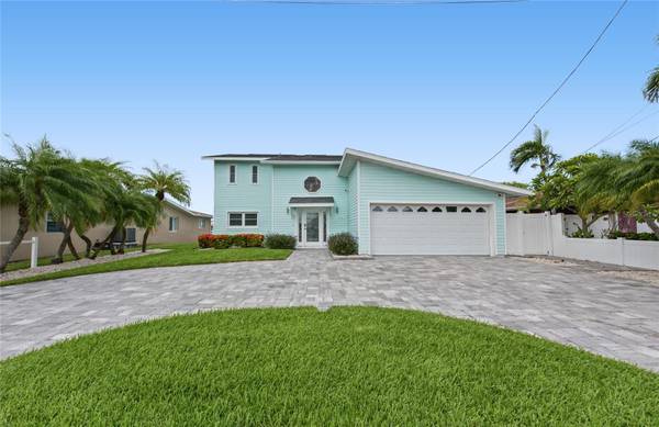 544 LILLIAN DR, Madeira Beach, FL 33708