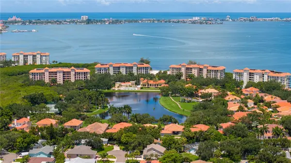 4750 DOLPHIN CAY LN S #107, St Petersburg, FL 33711