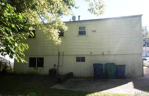 13 Barto DR, Calverton Park, MO 63135