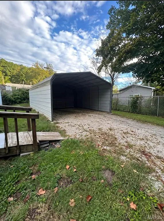 908 West Main ST, Hardin, IL 62047