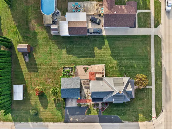 1211 E Broadway ST, Streator, IL 61364