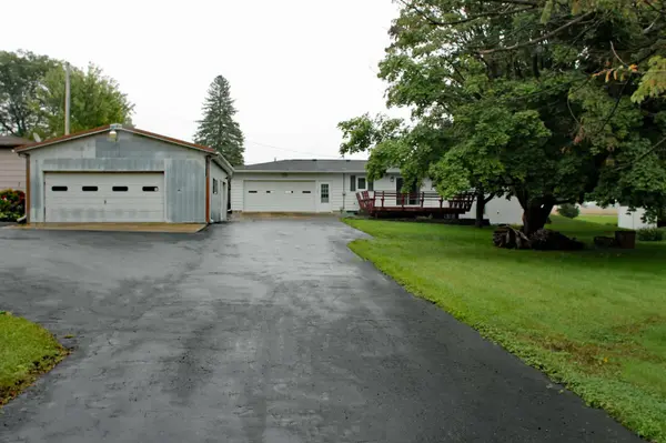 6233 Logan AVE, Waterloo, IA 50703