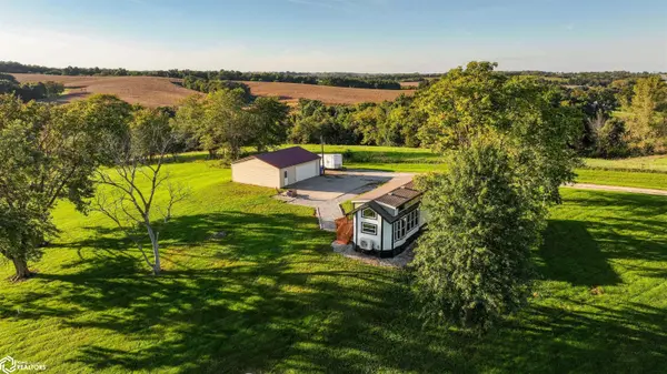 13740 Monroe Wapello RD, Albia, IA 52531
