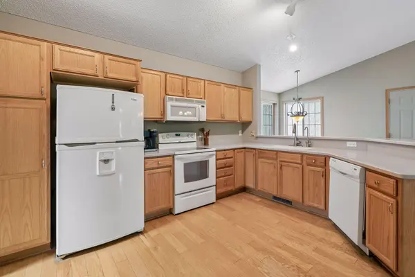 8556 Adair CIR N, Brooklyn Park, MN 55443