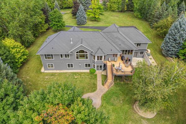1006 105th ST W, Inver Grove Heights, MN 55077