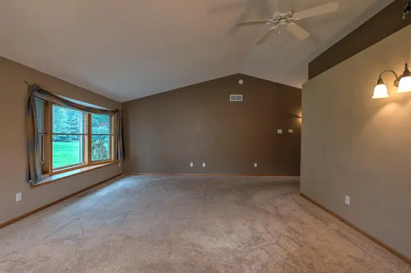 115 Brookview CT NW, Isanti, MN 55040