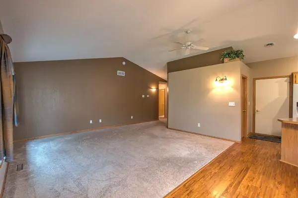 115 Brookview CT NW, Isanti, MN 55040
