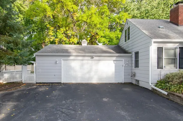2724 France AVE N, Robbinsdale, MN 55422