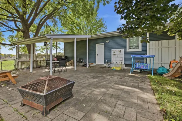 908 Brenda Lee DR, Saint Cloud, MN 56303