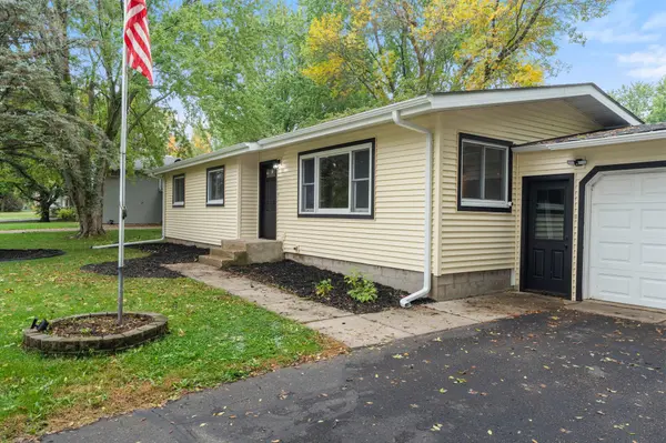 1397 Meadowlark LN, New Richmond, WI 54017