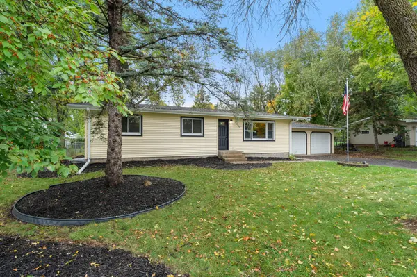 1397 Meadowlark LN, New Richmond, WI 54017