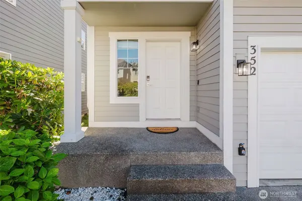 352 NE Miramar CIR, Bremerton, WA 98311
