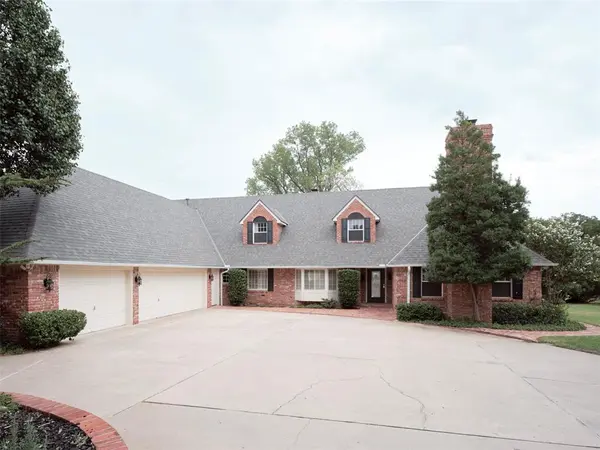6004 Muirfield DR, Edmond, OK 73025