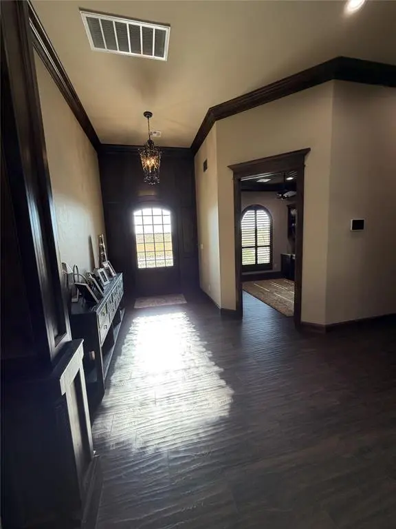 909 NW Thornbury DR, Lawton, OK 73505