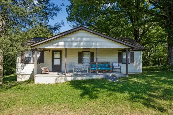 160 Ivy Ave, Crossville, TN 38555