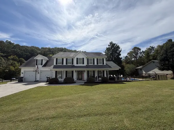 814 Kings Hills Blvd, Pigeon Forge, TN 37863