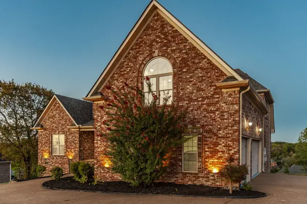 219 Hidden Harbour Dr, Mount Juliet, TN 37122