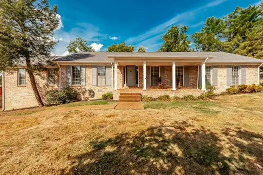 210 Tippett Hollow Ct, Franklin, TN 37067