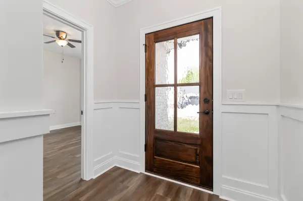 824 Brown Swiss Ct, Clarksville, TN 37043