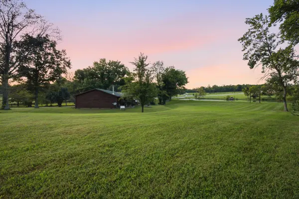 4220 Little Pond Ln, Thompsons Station, TN 37179