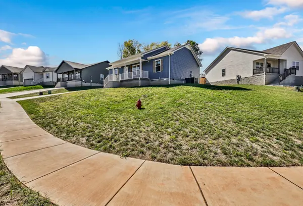 1178 Tybee Dr, Clarksville, TN 37042