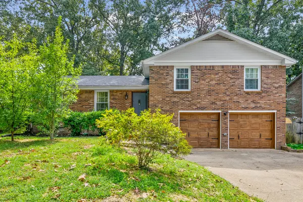 245 Millstone Cir, Clarksville, TN 37042