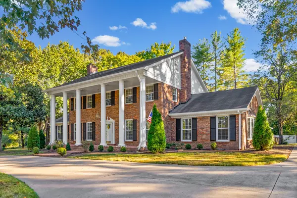 2904 Winn Mor Dr, Clarksville, TN 37043