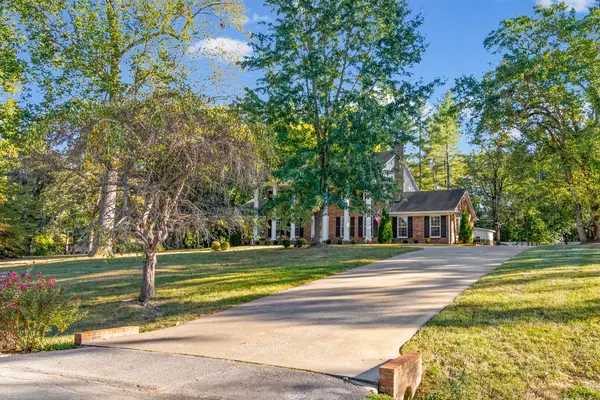 2904 Winn Mor Dr, Clarksville, TN 37043