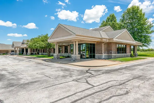 820 S Illinois AVE, Republic, MO 65738