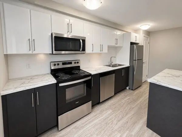 99 CHURCH ST #302, St. Catharines, ON L2R 3E1