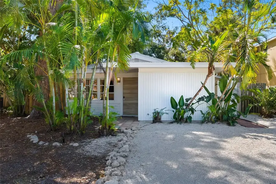 2142 WALDEMERE ST, Sarasota, FL 34239